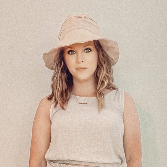 Tie back bucket hat - Picture 2 of 2